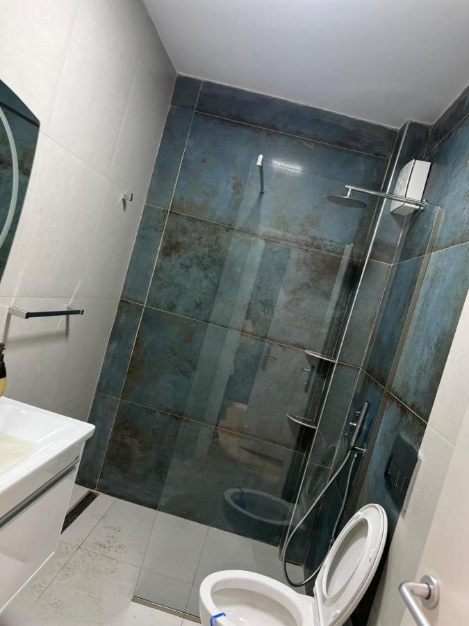 Amion Apartment In Center Of 티라나 외부 사진