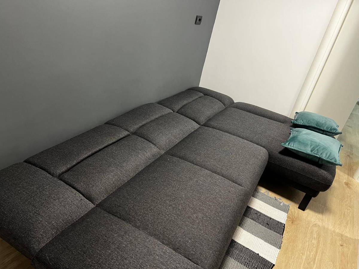 Amion Apartment In Center Of 티라나 외부 사진